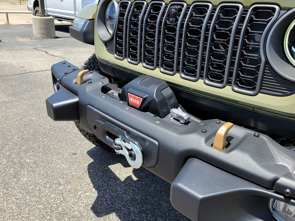 Thumbnail: 2025 Jeep Wrangler - 17