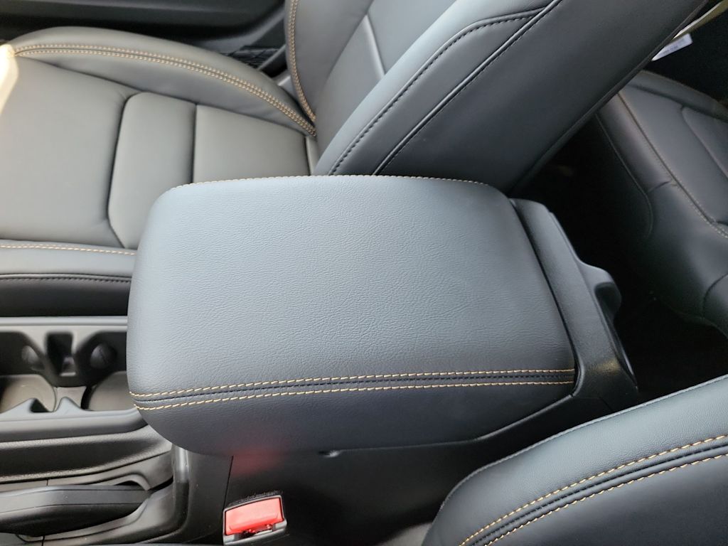 Thumbnail: 2025 Jeep Wrangler - 19