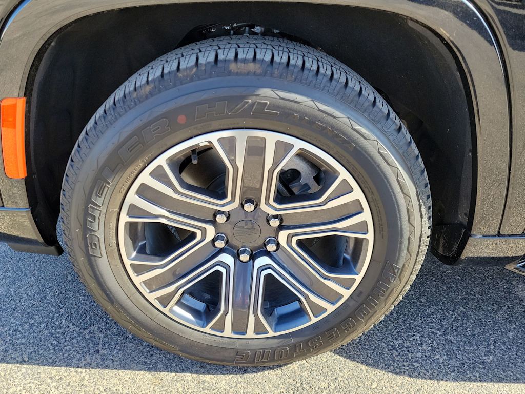 Thumbnail: 2024 Jeep Wagoneer - 8