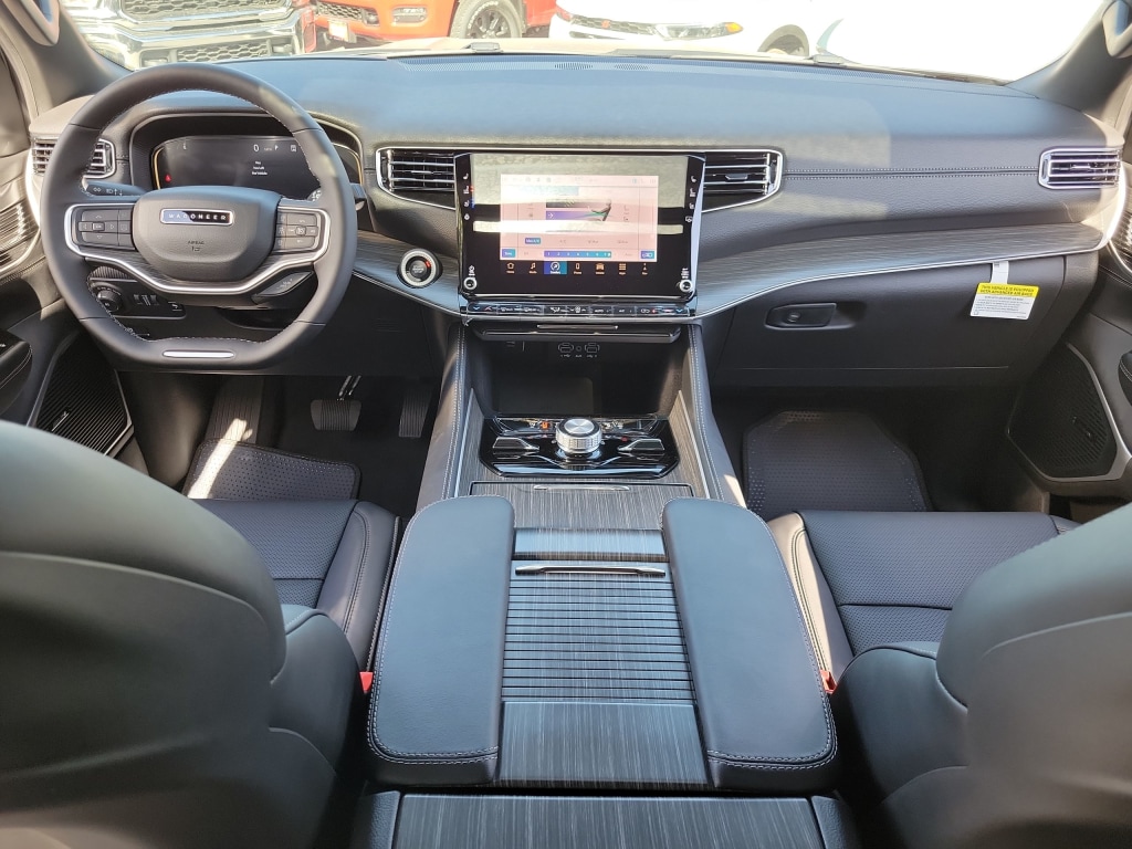 Thumbnail: 2024 Jeep Wagoneer - 10