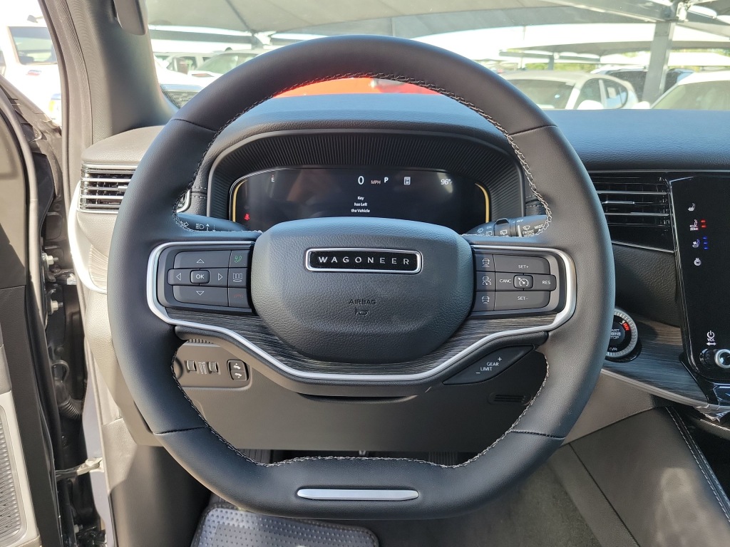 Thumbnail: 2024 Jeep Wagoneer - 14