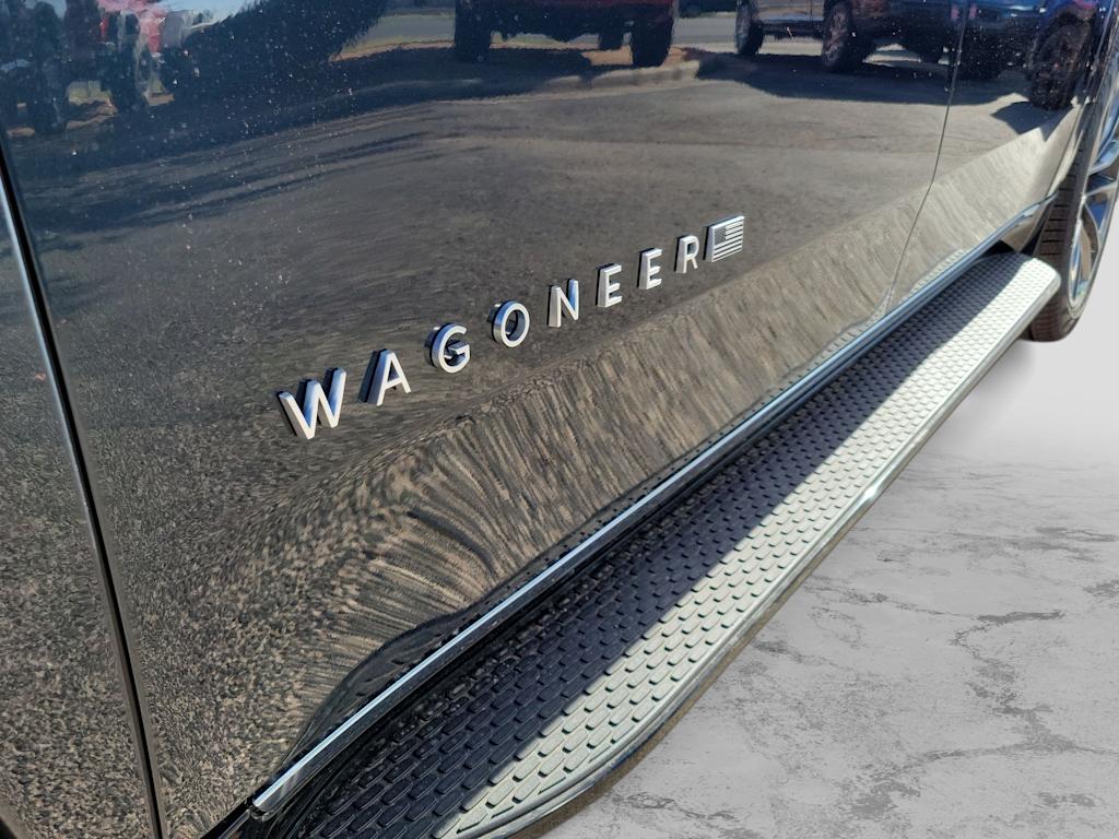 Thumbnail: 2024 Jeep Wagoneer - 7