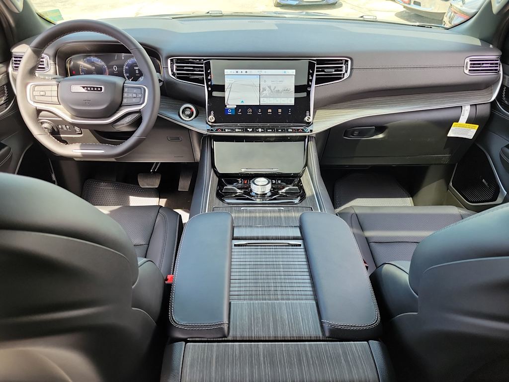 Thumbnail: 2024 Jeep Wagoneer - 10