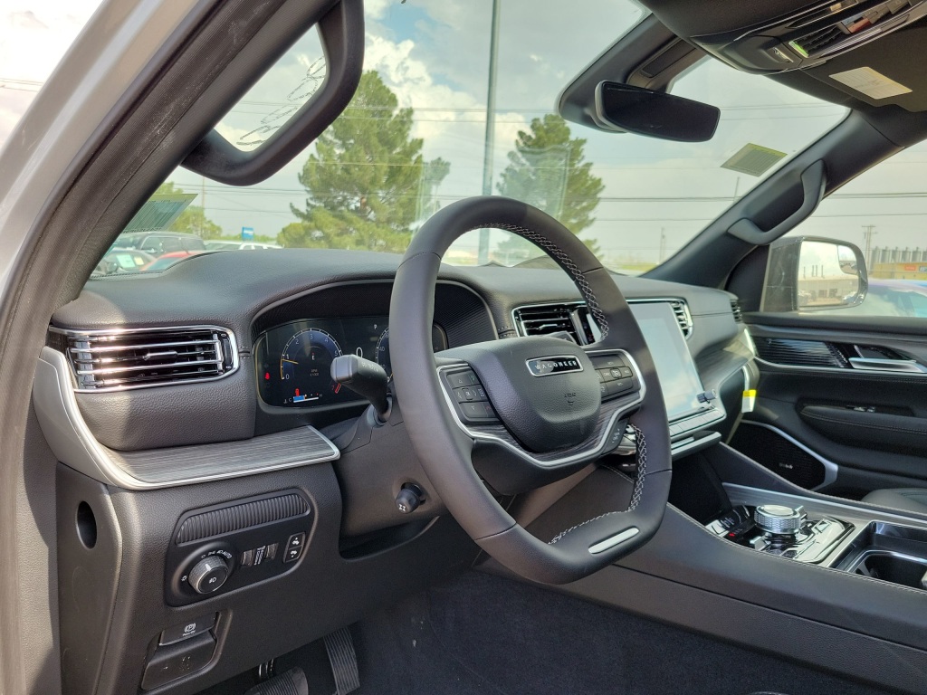 2024 Jeep Wagoneer Series III 2