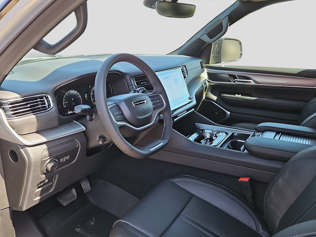 Thumbnail: 2026 Jeep Grand Wagoneer - 2