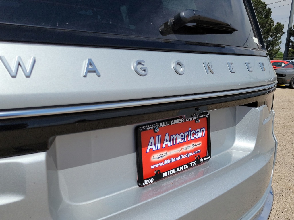 Thumbnail: 2024 Jeep Wagoneer - 6