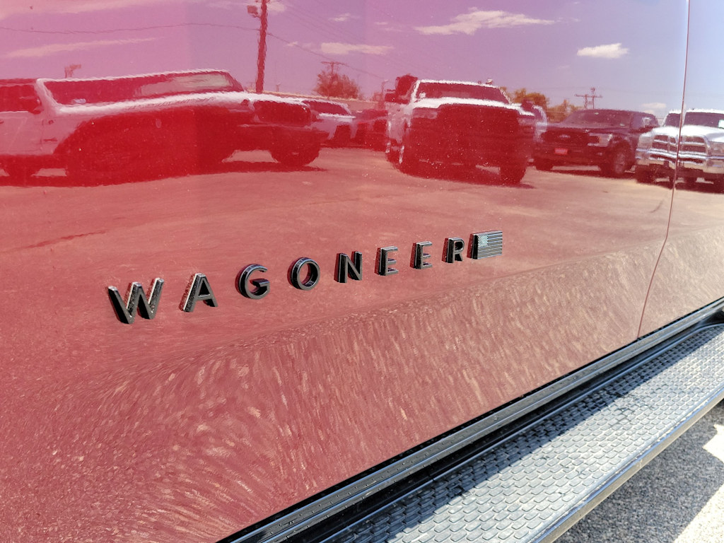 2024 Jeep Wagoneer Series II 7