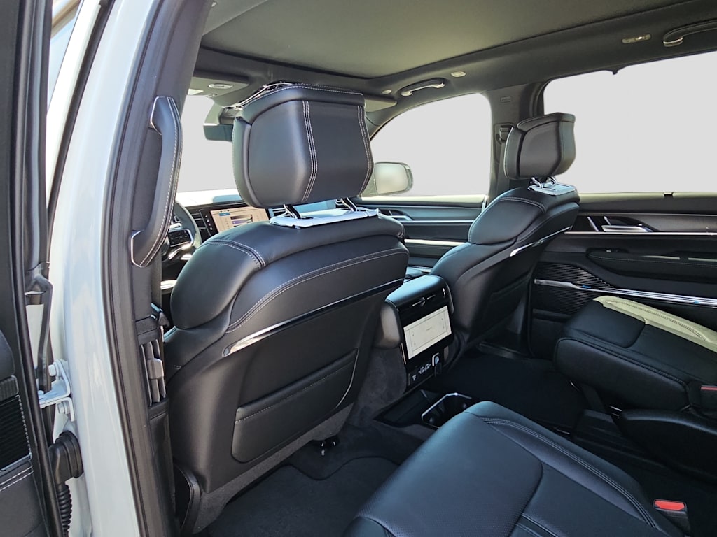 Thumbnail: 2026 Jeep Grand Wagoneer - 12