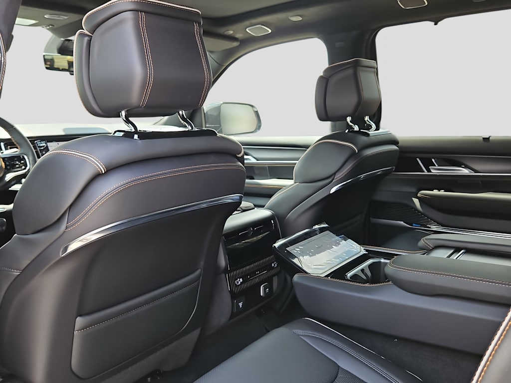 Thumbnail: 2026 Jeep Grand Wagoneer - 12