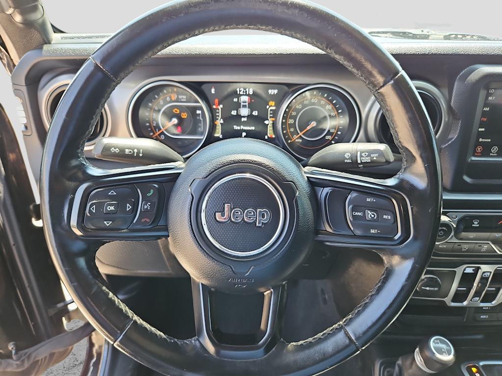 Thumbnail: 2020 Jeep Gladiator - 11