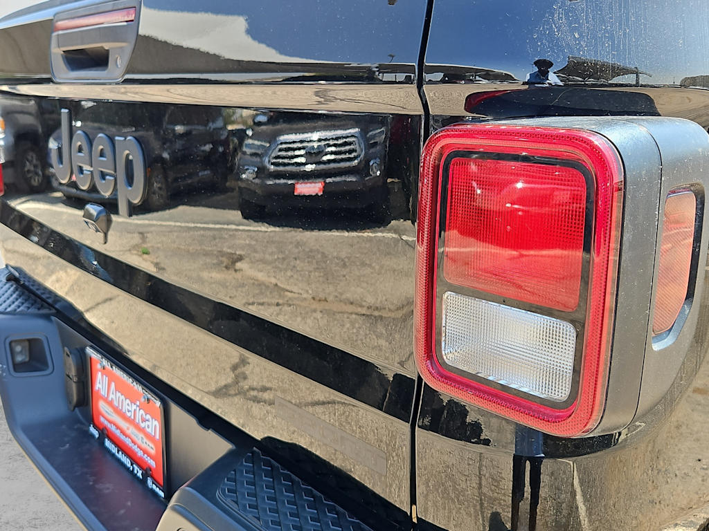 Thumbnail: 2020 Jeep Gladiator - 24