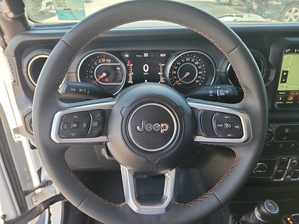 Thumbnail: 2023 Jeep Gladiator - 12