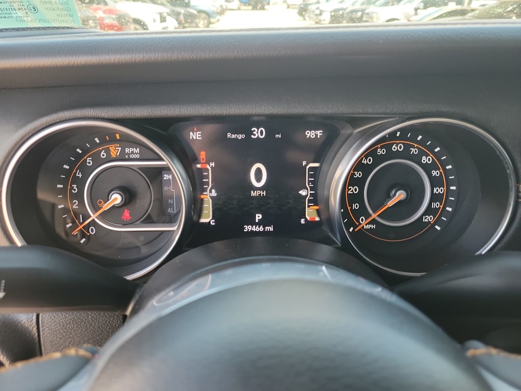 Thumbnail: 2023 Jeep Gladiator - 15