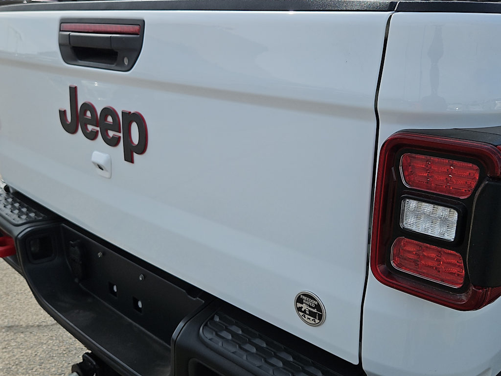 Thumbnail: 2022 Jeep Gladiator - 17