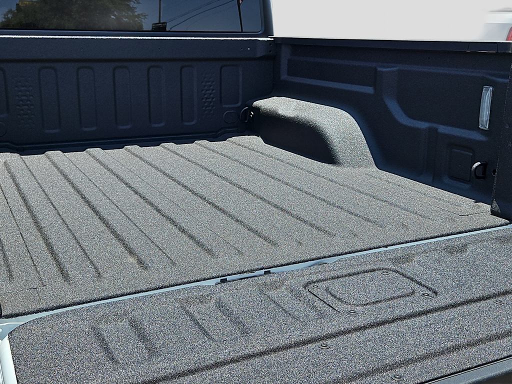 Thumbnail: 2026 Jeep Gladiator - 17