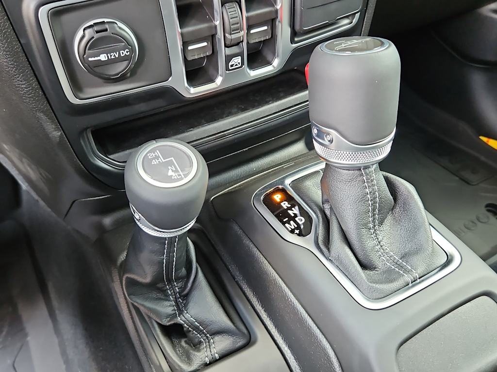 Thumbnail: 2026 Jeep Gladiator - 15