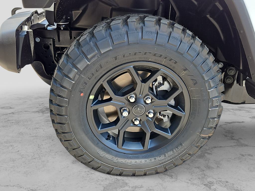 Thumbnail: 2026 Jeep Gladiator - 4