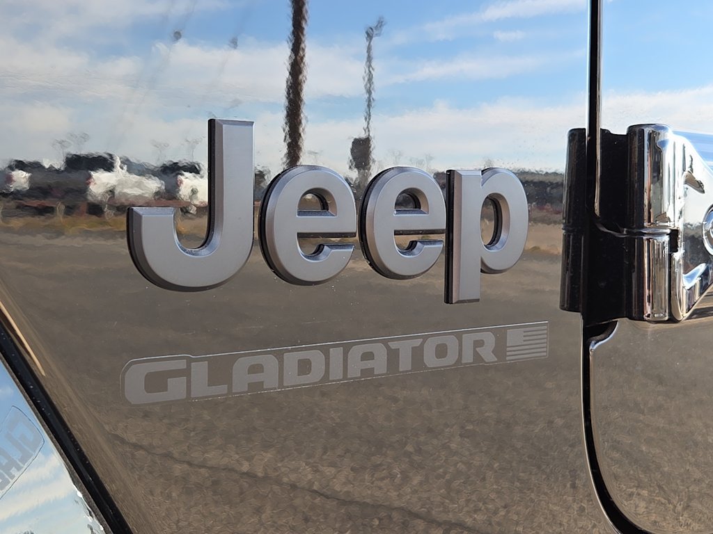 Thumbnail: 2026 Jeep Gladiator - 7