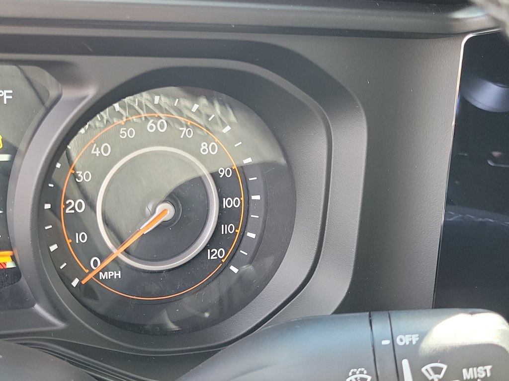 Thumbnail: 2025 Jeep Gladiator - 16