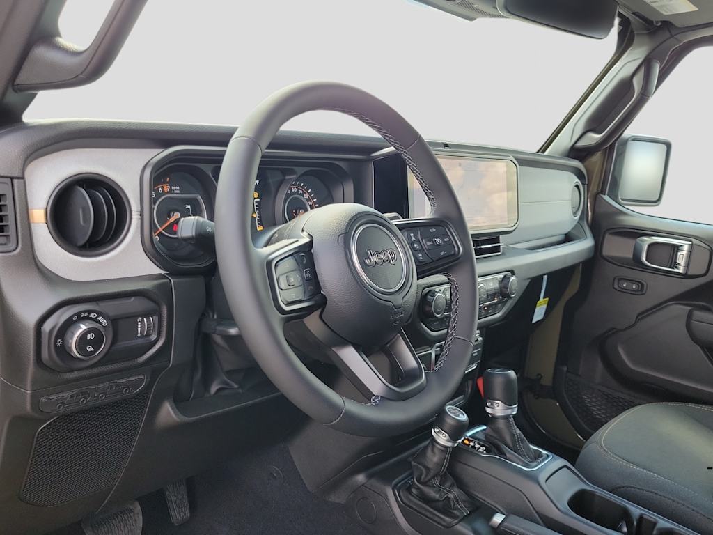 Thumbnail: 2025 Jeep Gladiator - 2