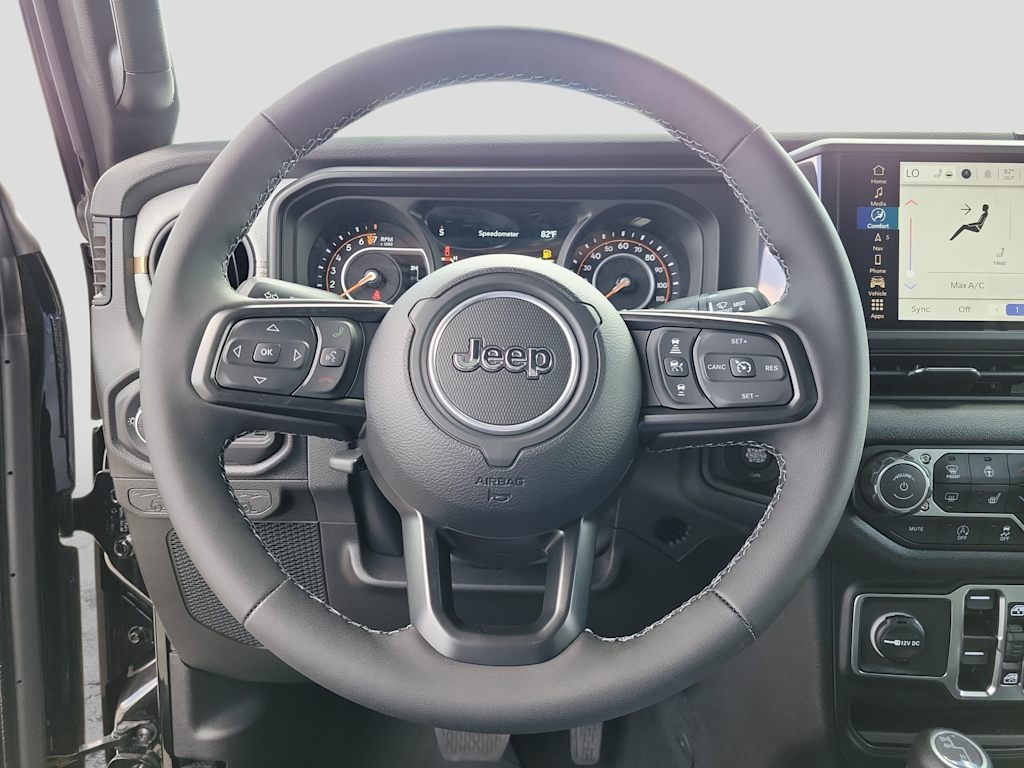 Thumbnail: 2025 Jeep Gladiator - 11