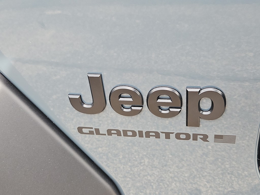 Thumbnail: 2026 Jeep Gladiator - 7
