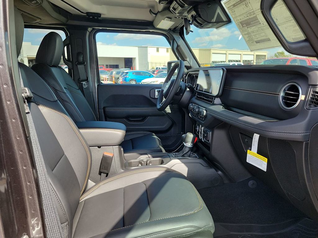 Thumbnail: 2025 Jeep Gladiator - 11