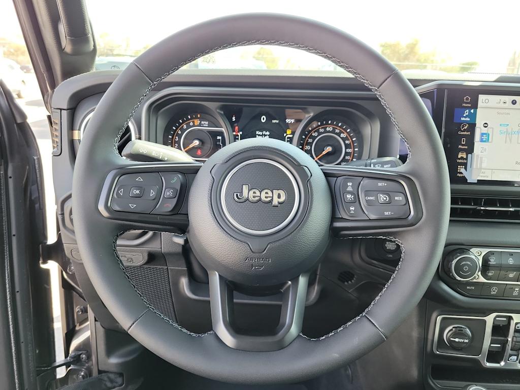 Thumbnail: 2025 Jeep Gladiator - 13