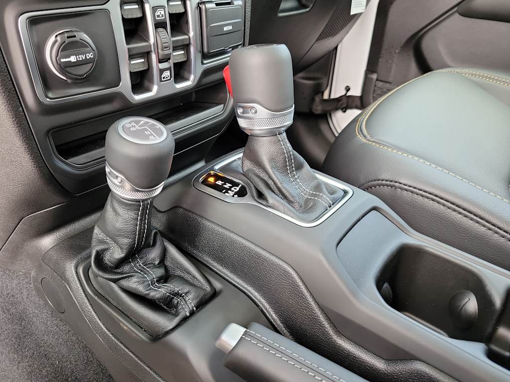 Thumbnail: 2026 Jeep Gladiator - 14