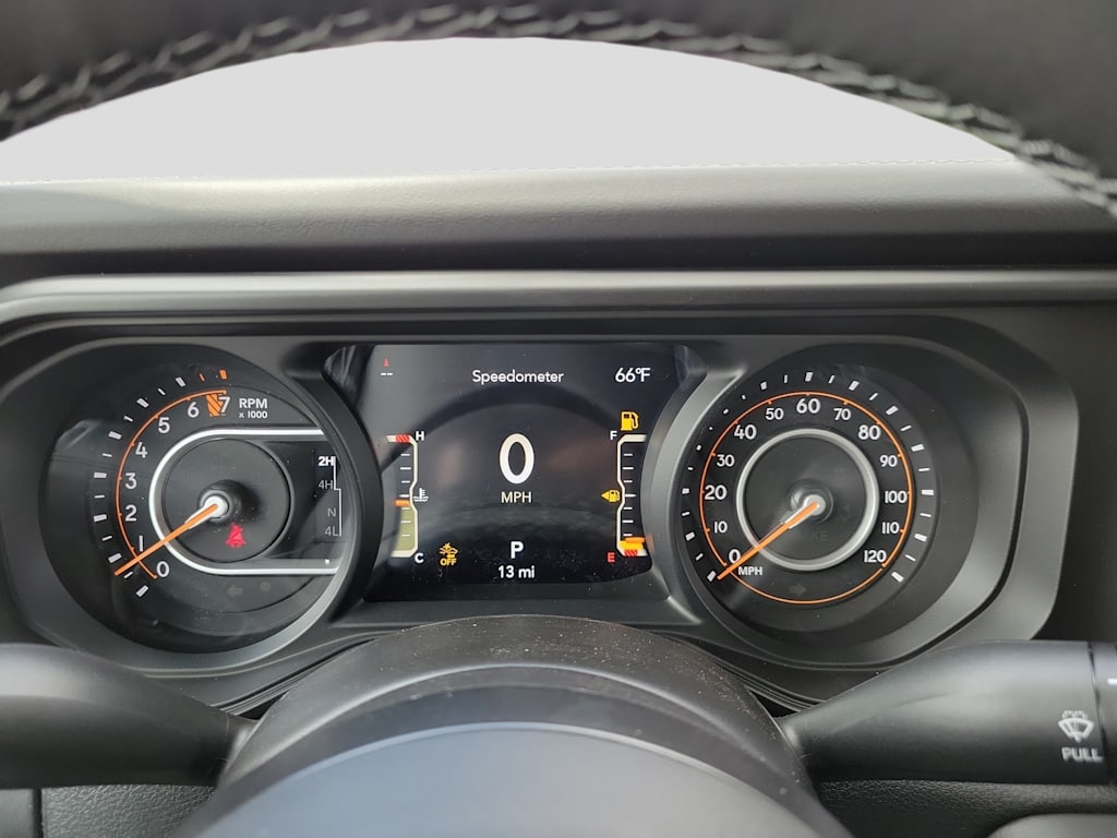 Thumbnail: 2026 Jeep Gladiator - 15