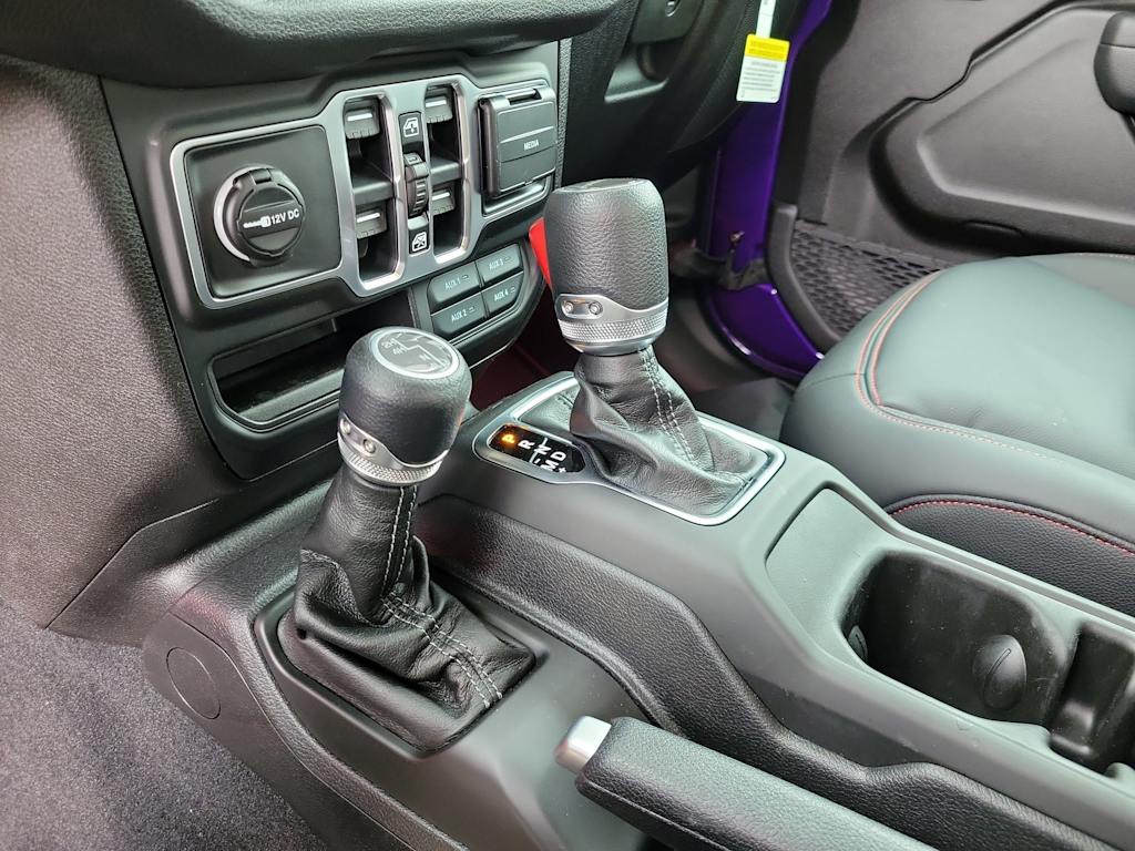 Thumbnail: 2026 Jeep Gladiator - 15