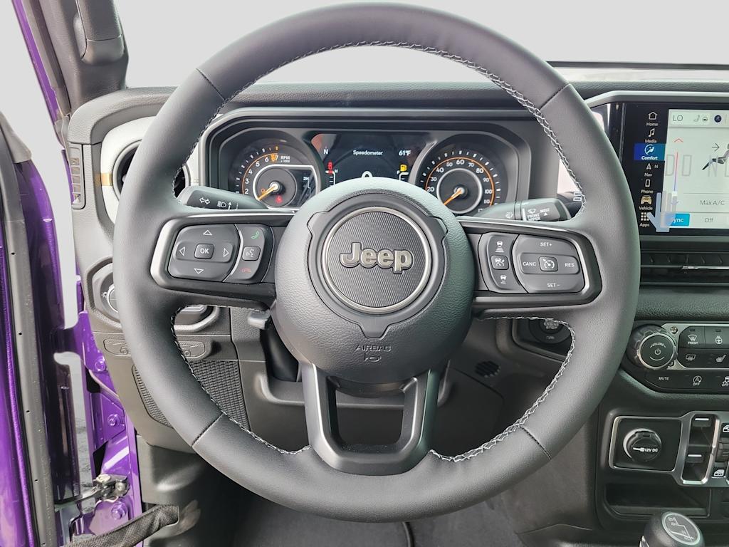 Thumbnail: 2026 Jeep Gladiator - 13