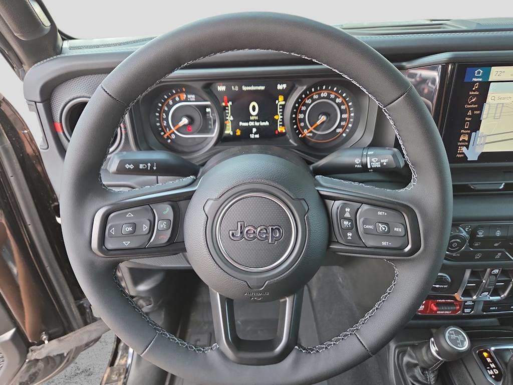 Thumbnail: 2026 Jeep Gladiator - 12