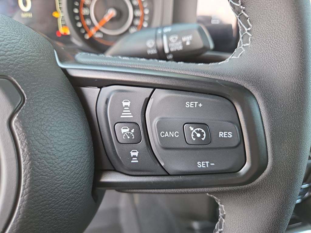 Thumbnail: 2026 Jeep Gladiator - 24