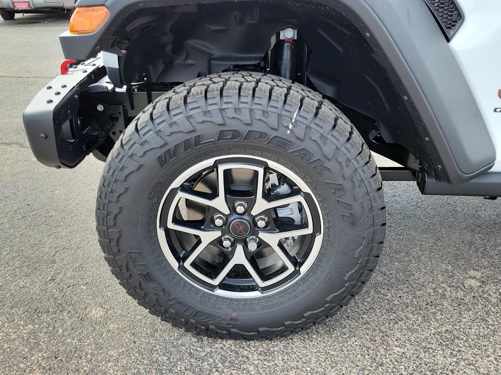 Thumbnail: 2025 Jeep Gladiator - 8