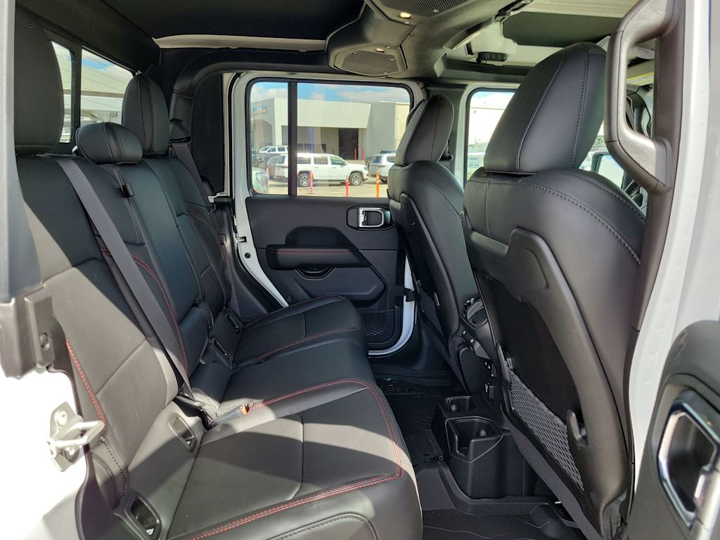 Thumbnail: 2025 Jeep Gladiator - 18