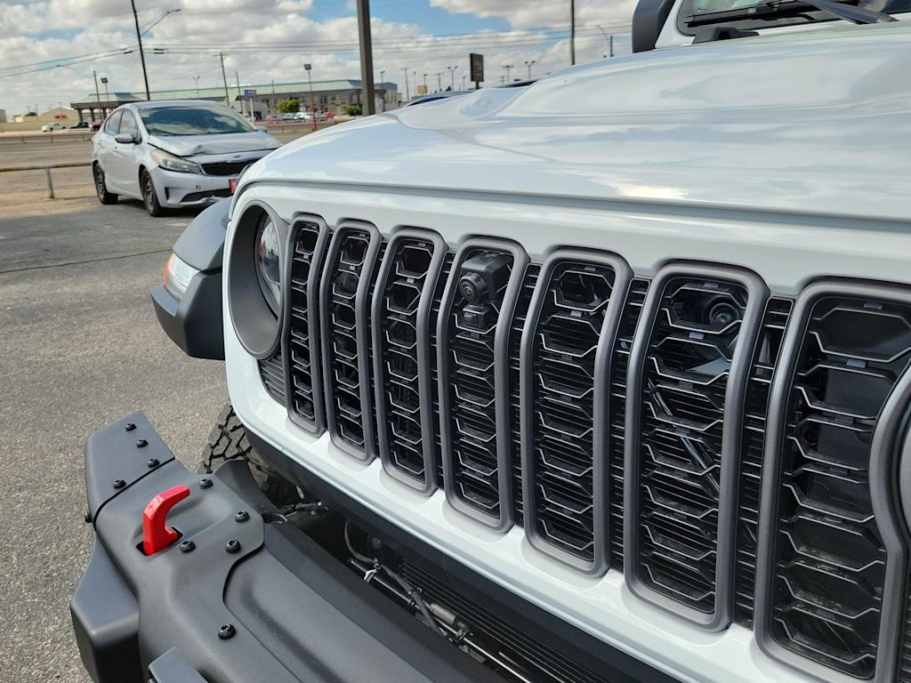 Thumbnail: 2025 Jeep Gladiator - 17