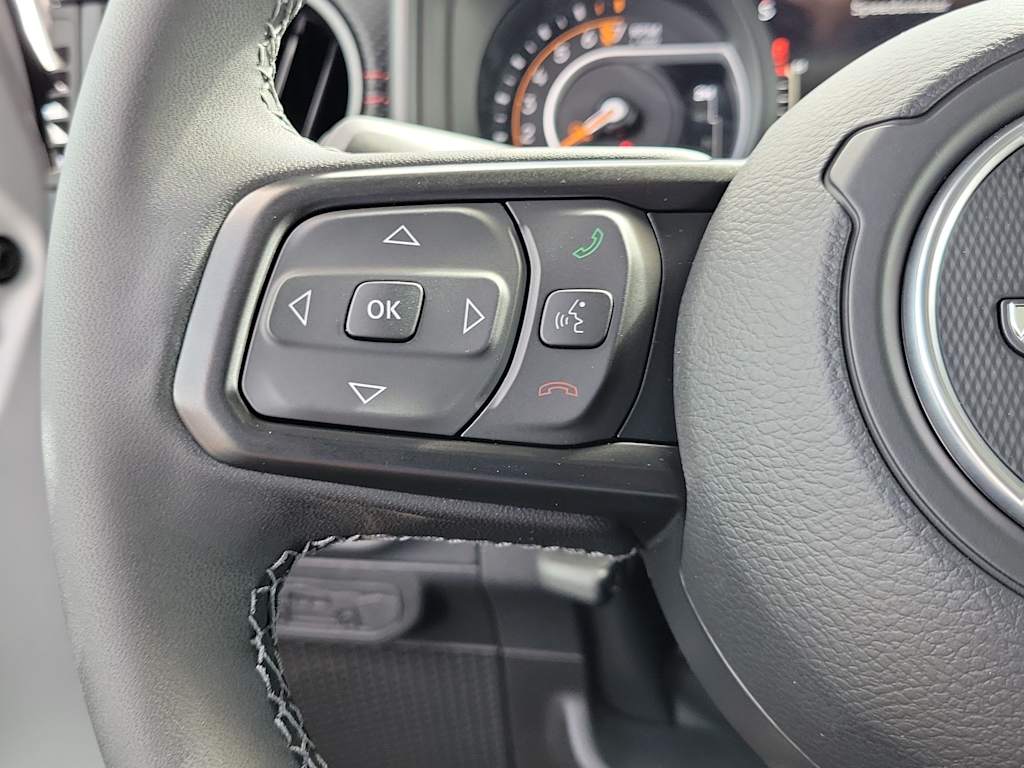 Thumbnail: 2025 Jeep Gladiator - 20