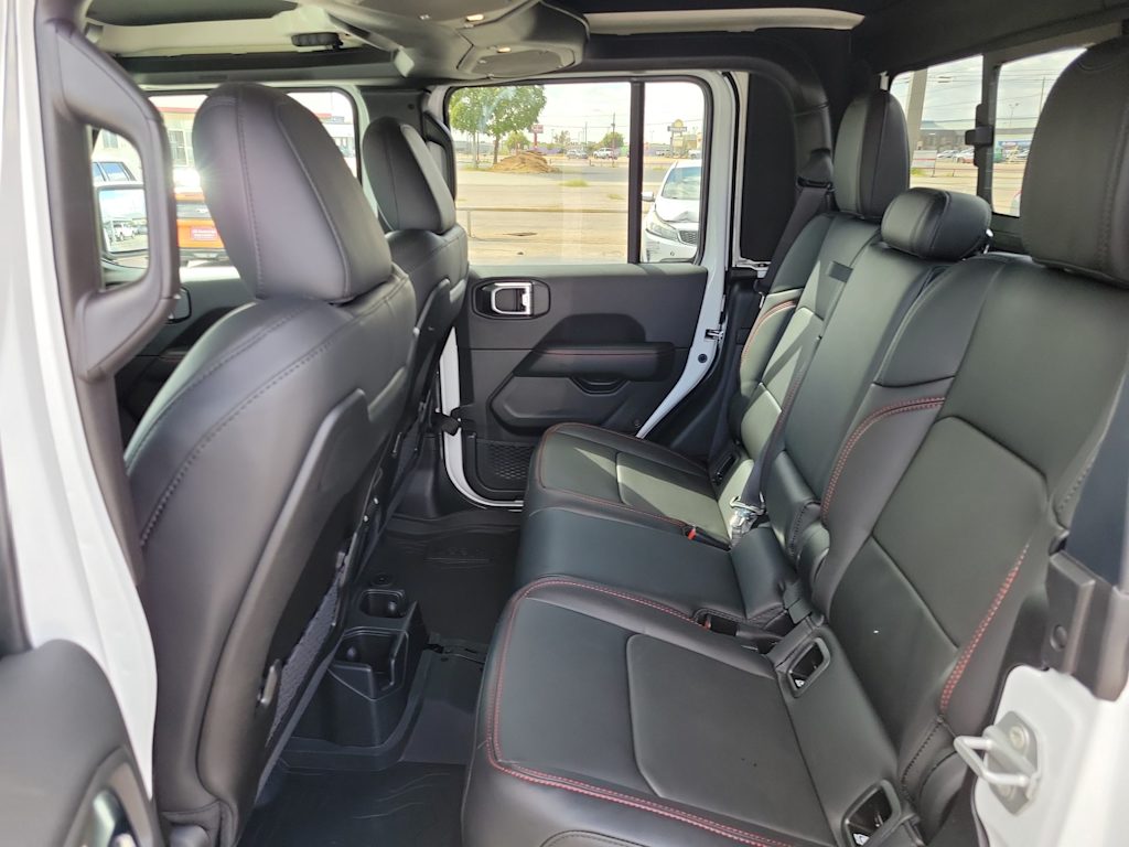 Thumbnail: 2025 Jeep Gladiator - 12