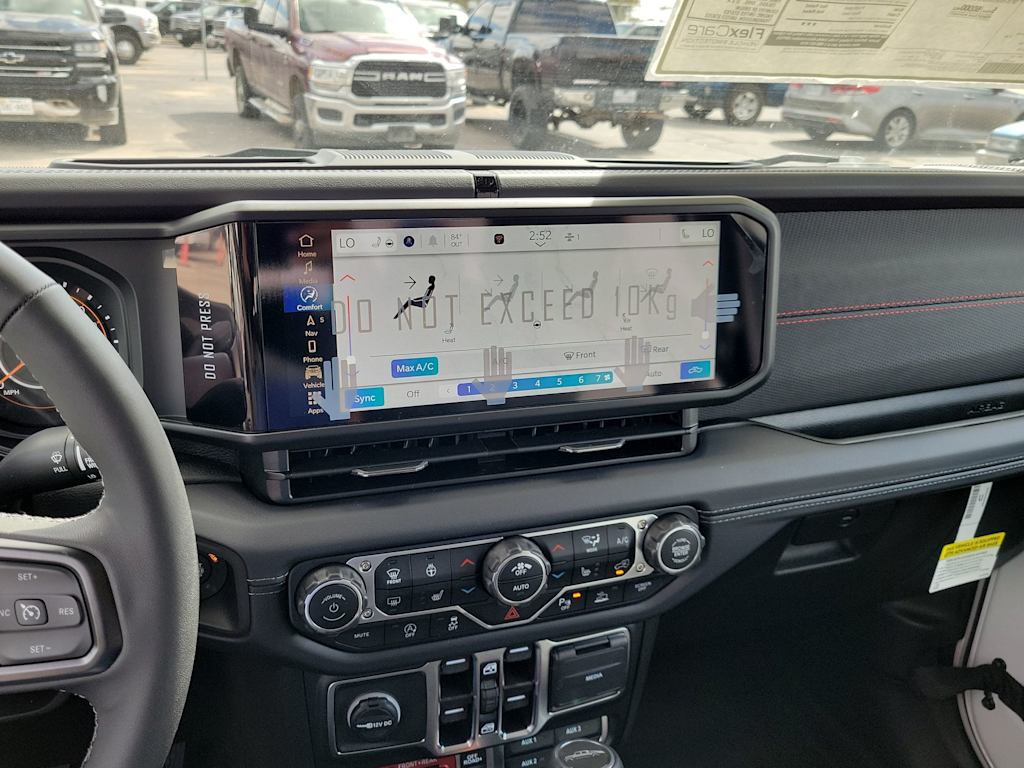 Thumbnail: 2025 Jeep Gladiator - 21