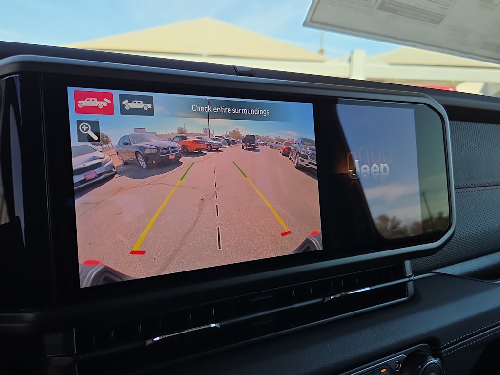 Thumbnail: 2025 Jeep Gladiator - 13