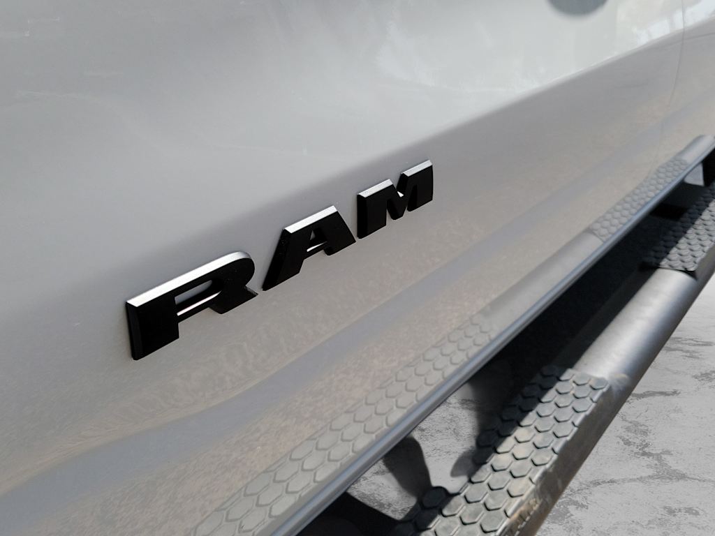 Thumbnail: 2026 RAM 1500 - 6