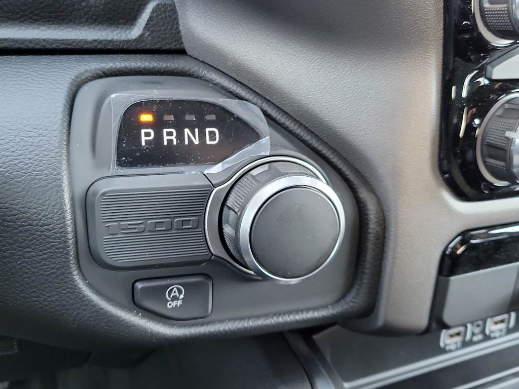 Thumbnail: 2026 RAM 1500 - 15