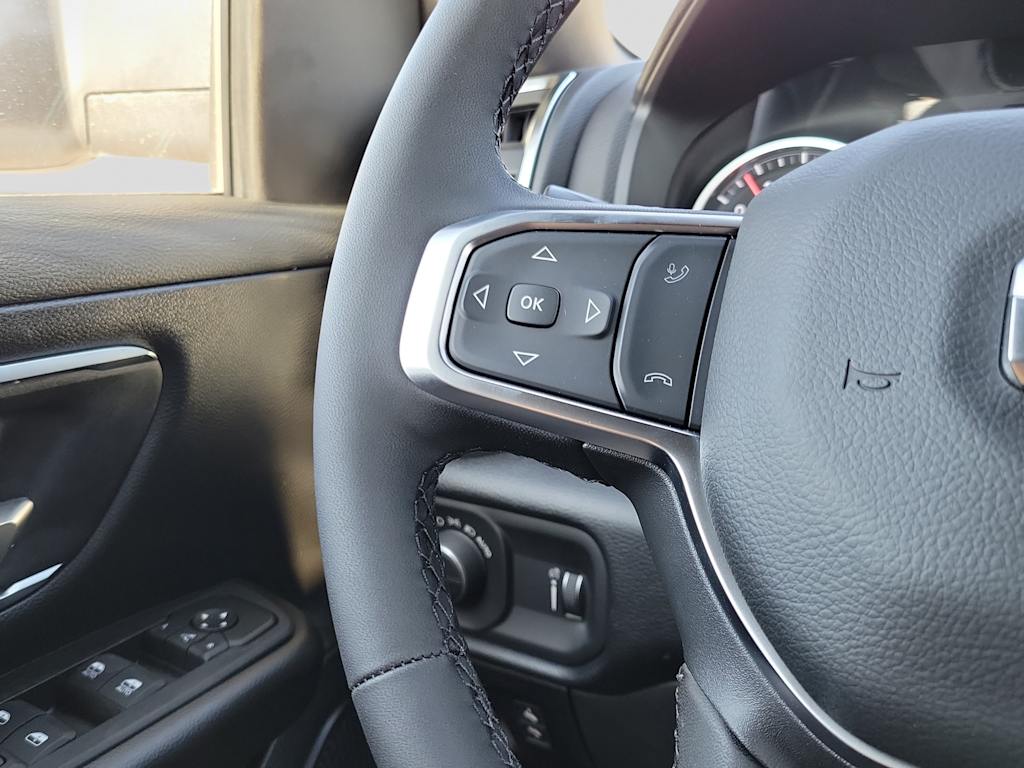 Thumbnail: 2026 RAM 1500 - 28