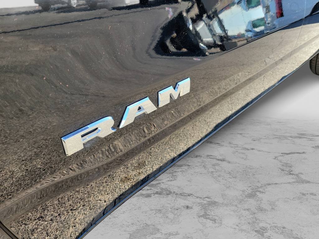 Thumbnail: 2026 RAM 1500 - 7