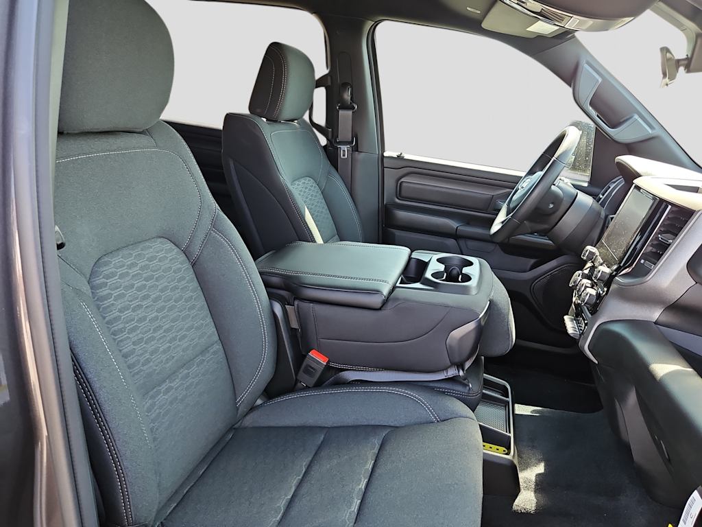 Thumbnail: 2026 RAM 1500 - 10