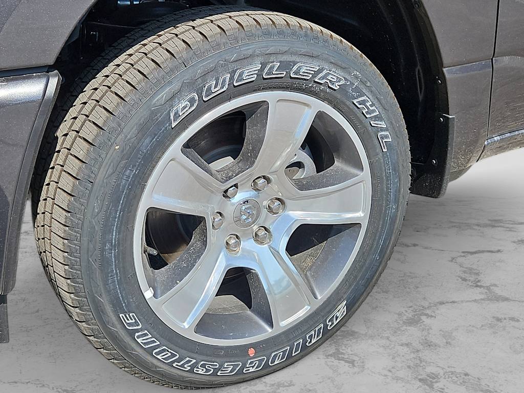 Thumbnail: 2026 RAM 1500 - 7
