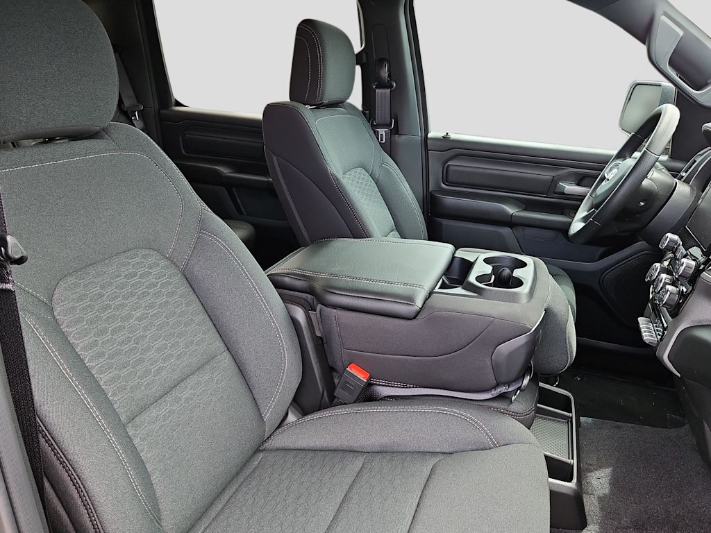 Thumbnail: 2026 RAM 1500 - 11