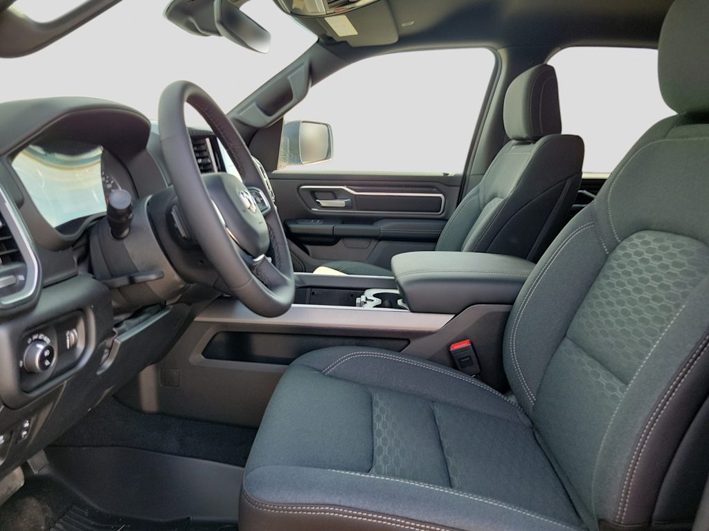 Thumbnail: 2026 RAM 1500 - 10