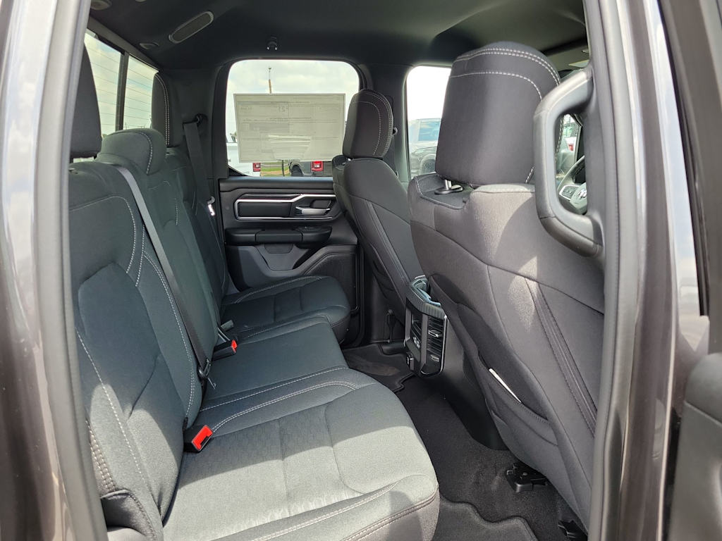 Thumbnail: 2025 RAM 1500 - 18